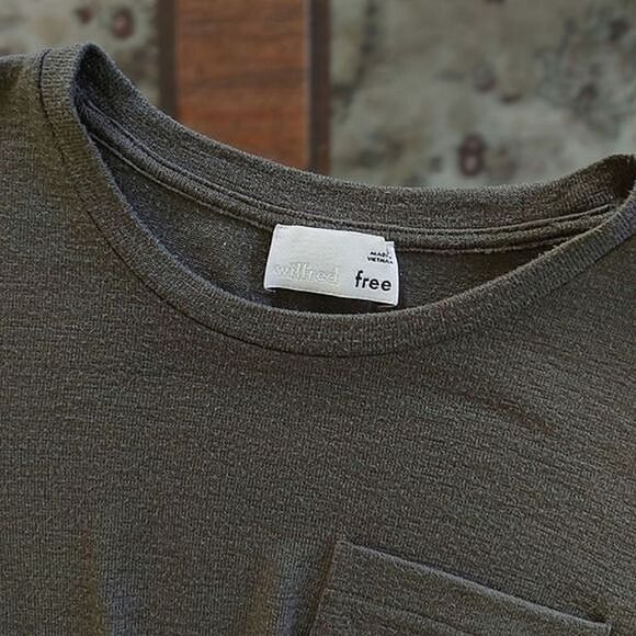 Wilfred Free green Subah T-shirt front-knot short sleeve crop tee - Picture 12 of 14